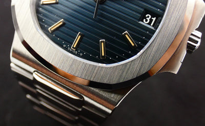 Patek Philippe Nautilus 3800 Minty / black date wheel / early series