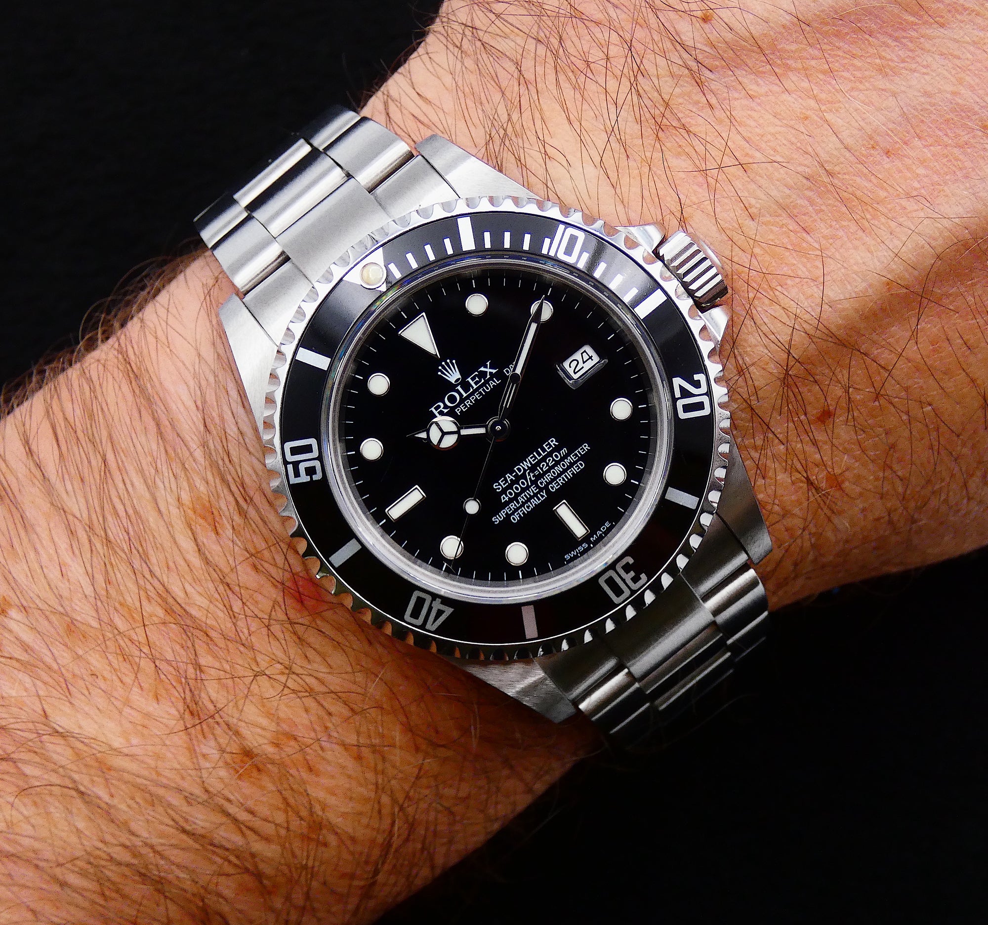 SOLD Rolex Sea-Dweller 4000 16600 / 2004