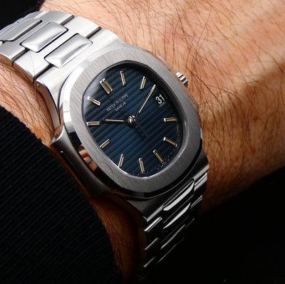 Patek Philippe Nautilus 3800 Minty / black date wheel / early series