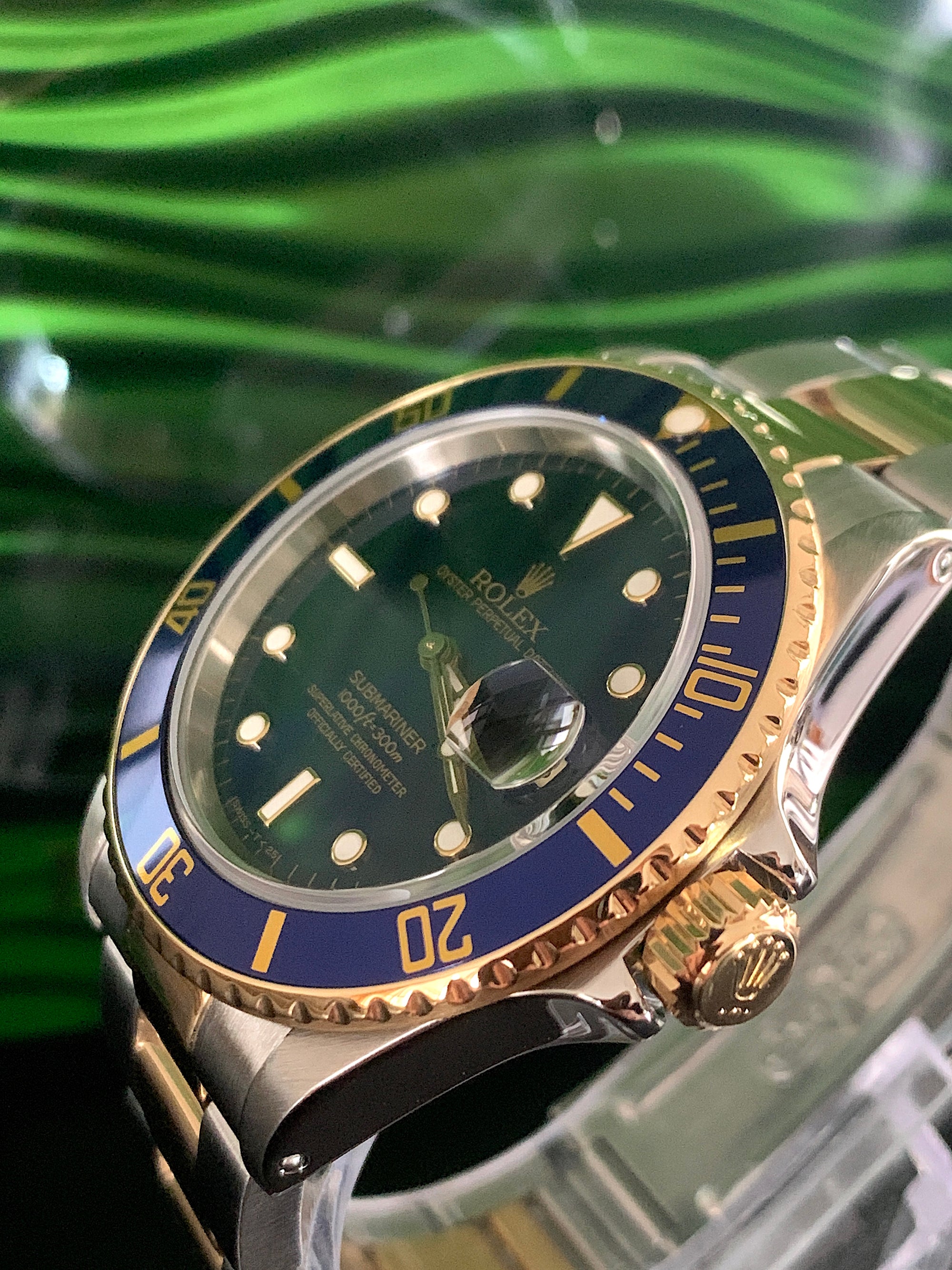 SOLD Rolex Submariner 16803 Full set