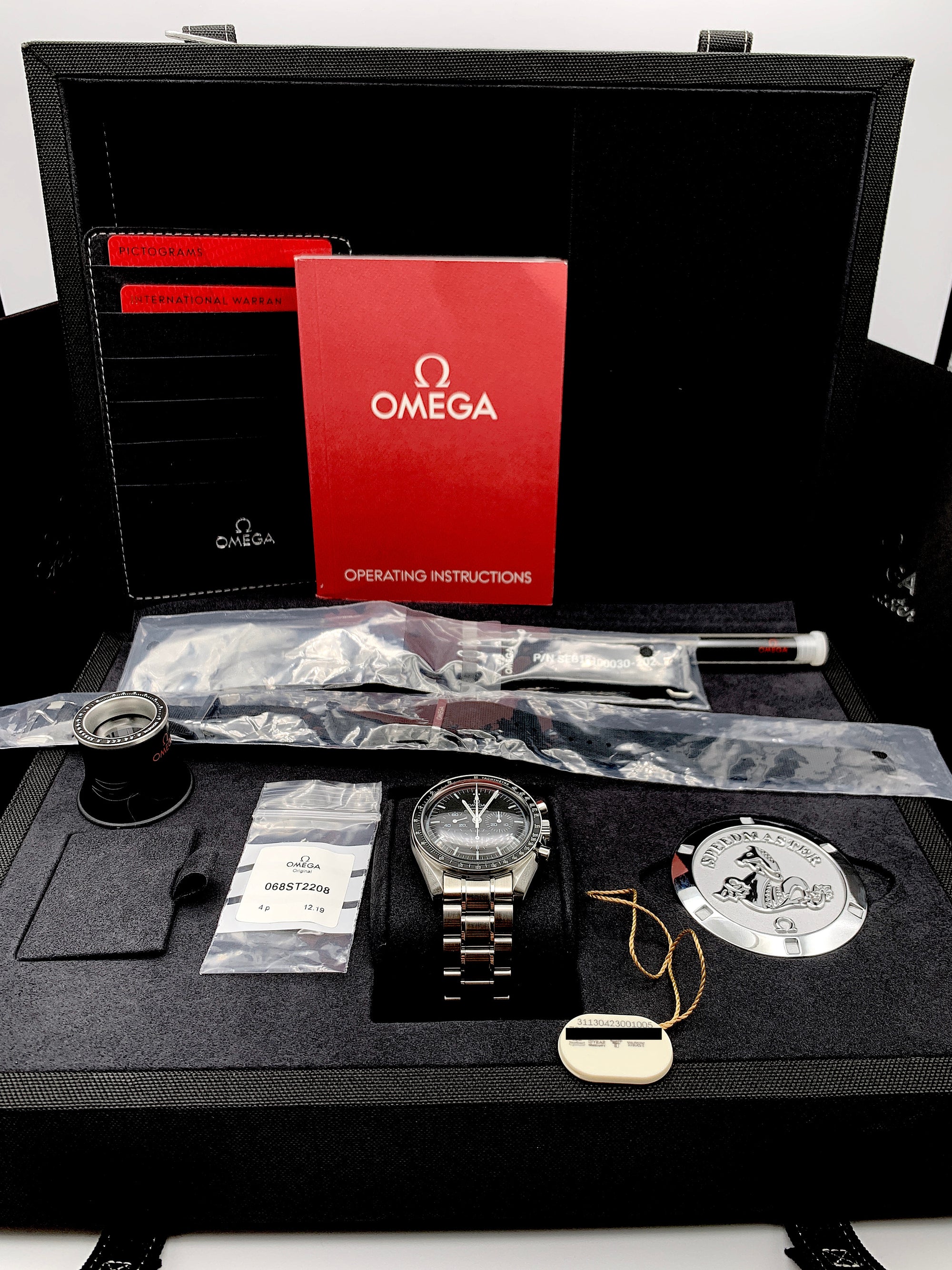 SOLD - Omega Speedmaster Professional Moonwatch Unworn