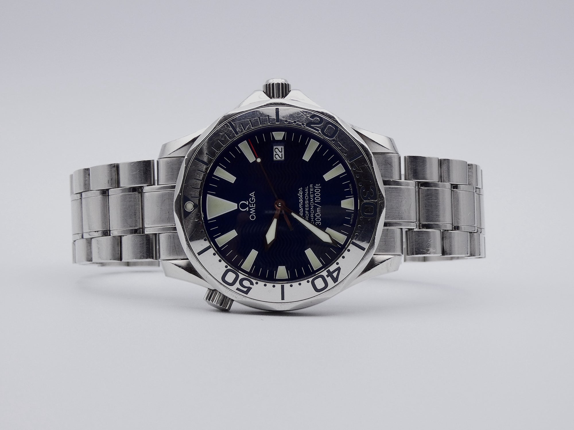 SOLD Omega Professional 300m Seamaster / Electric Blue